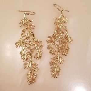 Stella  & Dot Grace Chandelier Earrings in Gold 💖